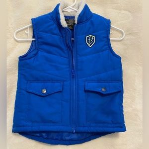 Buffalo David Bitton Boys Lined Zippered Vest With Sherpa Collar. Size 5. $8